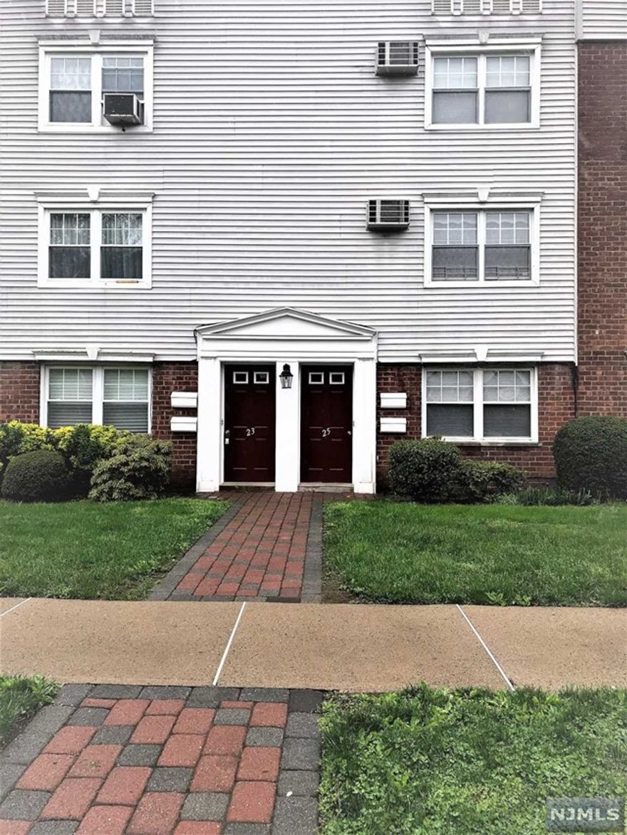 Beautiful totally renovated studio! Newer modern kitchen, refrigerator, stove and microwave, full bathroom, separate den/closet, ceramic tile floors, updated electric. Heat and hot water included in the rent. 1 parking space. Onsite laundry facilities Prime location, close to all mass transit and train station. No pets. Requirements: 1 month realtor fee, 1.5 month security, Hasting Village fee. Application/credit/background check through the management company. Excellent credit is a must!