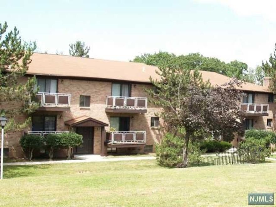 LARGE, 1ST FLOOR, TWO BEDROOM APARTMENT LOCATED ON A QUIET HILLTOP AREA OF MAHWAH. THIS APARTMENT BOASTS A SPACIOUS LIVING ROOM AND DINING ROOM WITH SLIDING GLASS DOORS THAT LET IN FRESH AIR AND NATURAL LIGHT. ENJOY YOUR MORNING COFFEE ON THE COZY BALCONY. NEWER KITCHEN APPLIANCES. PARKING AND OUTDOOR POOL INCLUDED. LAUNDRY ON-SITE. THE COMPLEX IS LOCATED JUST A FEW BLOCKS FROM RESTAURANTS, SHOPPING, AND EVERYTHING RT.17 HAS TO OFFER. PETS WILL BE CONSIDERED.