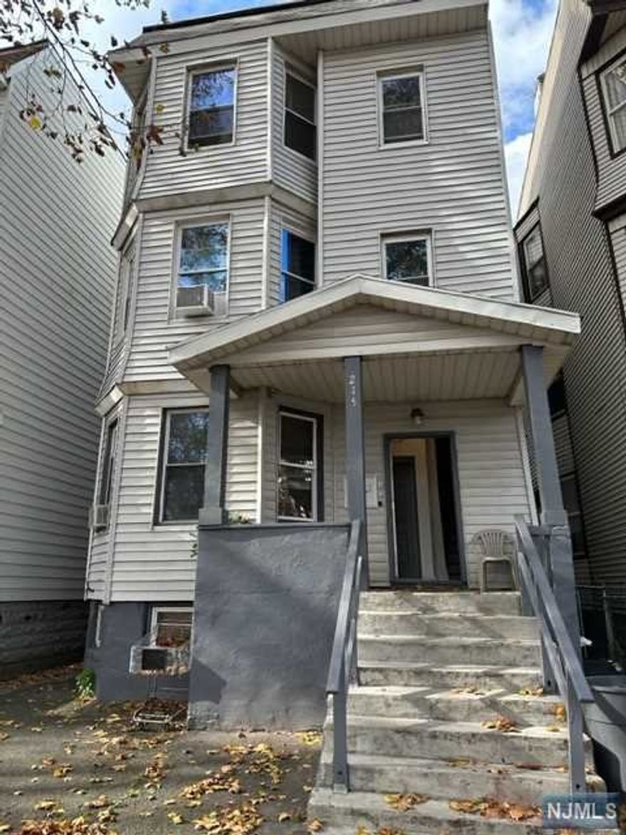 Freshly painted 3 bedroom apartment on the 3rd floor of a 3 family house, in the heart of East orange. Main bedroom has a large walk in closet. The apartment features 2 additional bedrooms, living room, 1 full baths and eat in kitchen with new appliances. Utilities are separate. Landlord will allow a small well trained pet. Section 8 ok