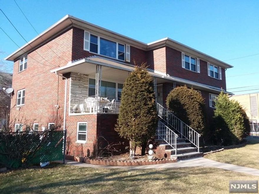 Large 3 bedroom 2 bath apartment for rent on the 2nd floor of owner-occupied multi-family home in Palisades Park with washer/dryer in the unit. Freshly painted and cleaned and available for immediate move-in! New kitchen appliances including dishwasher. Air conditioning and newly refinished hardwood floors. Small pets OK. Street parking. Tenant pays for all utilities except cold water. Close to all including downtown Palisades Park, school and public transportation. No smoking. Available immediately!