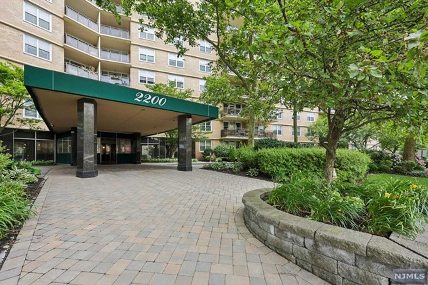 HIGHEST AND BEST DUE SUNDAY 7/14 AT 8PM. Prepare to uncover the Best Kept Secret in Ft. Lee! Recently renovated to include a stunning new kitchen equipped with high-end stainless steel appliances and freshly painted throughout, this bright, expansive unit resides in a full-service amenity building just steps from the GWB. Located on a peaceful dead-end street adjoining a park, this impeccably maintained 2-bedroom, 2-bathroom home features abundant closet space, a private balcony, a master suite with a spacious walk-in closet, and brand-new hardwood floors that span its entirety. Don't let this opportunity slip away! Enjoy the convenience of parking for $75-85 per month, access to a gym for $155 per year, and inclusive amenities such as a pool, tennis courts, playground, and utilities. Embrace luxury living in Ft. Lee like never before! SHOWINGS START 7/7