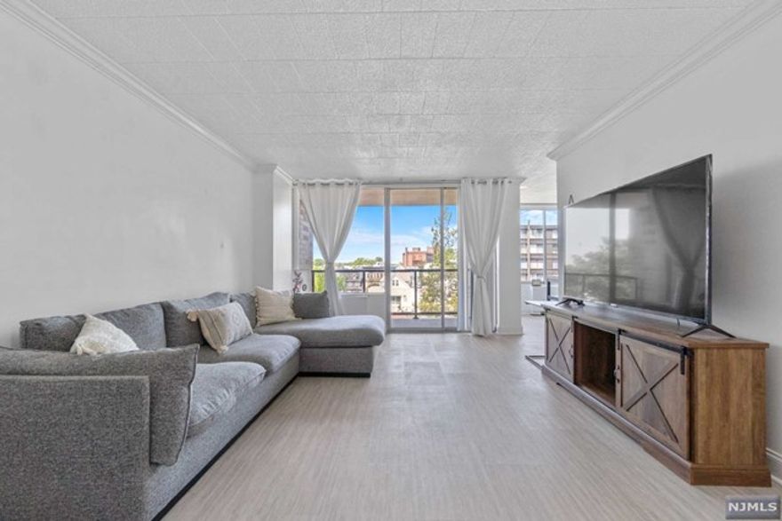 This beautiful, bright spacious 1 bedroom condo in pristine condition is move in ready! Includes a spacious terrace, hardwood floors, stainless steel appliances and a modern bathroom. The Park Hudson is a full service building with a doorman, garage parking and a beautiful outdoor pool overlooking NYC. Steps away from transportation, shopping, parks and restaurants. Maintenance fee includes heat, air, electric and water and all amenities! A MUST SEE!!!