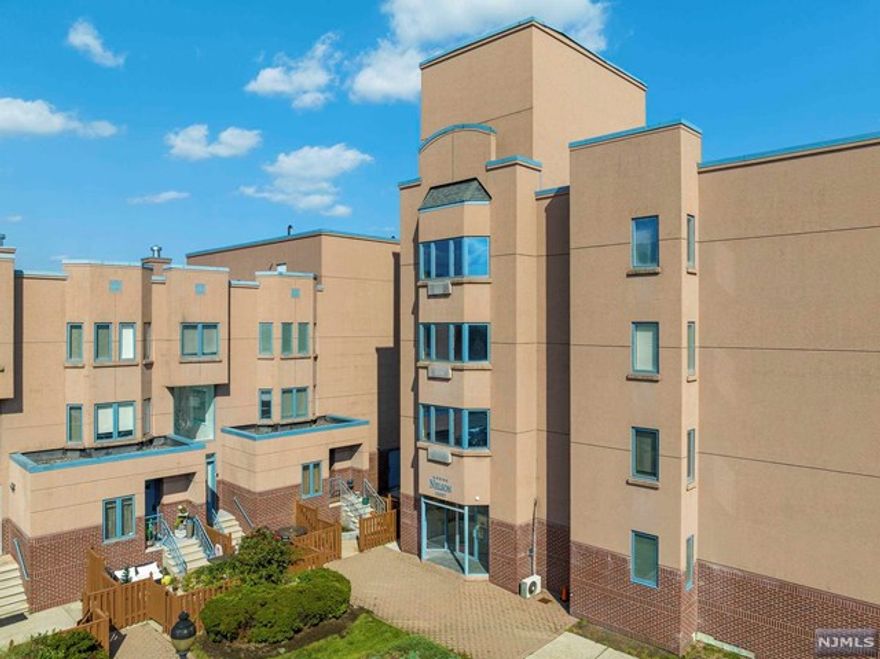 'INDEPENDENCE HARBOR' WELCOME TO NELSON COURT LOCATED RIGHT OVER THE HUDSON RIVERFRONT WALKWAY IN THIS PREMIER WATERFRONT COMMUNITY WITH 24- HOUR GATEHOUSE, POOL, TENNIS, GYM. THIS 726 SF 1- BR APARTMENT OFFERS AN OPEN FLOOR PLAN, PLUS A LARGE OUTDOOR DECK OFFERING A GREAT PLACE FOR OUTDOOR ENTERTAINMENT WITH EAST VIEWS OF THE HUDSON RIVER AND NEW YORK. NEWER WOOD FLOORS THROUGHOUT, RENOVATED KITCHEN WITH GRANITE COUNTER TOPS. ONE CAR GARAGE PARKING SPACE IS INCLUDED (SECOND PARKING SPACE IS AVAILABLE FOR AN ADDITIONAL FEE). NO SMOKING INSIDE APARTMENT. NO SMOKING-NO PETS **REQUIRED FOR APPROVAL COMPLETED APPLICATION FORM - TENANT REPORT FOR EACH APPLICANT + PROOF OF INCOME** *REQUIRED FOR MOVE-IN - 1ST MONTH RENT + 1.5 MONTH SECURITY + 1 MONTH REALTY FEE * OTHER CHARGE: $500 BUILDING MOVE-IN FEE, $500 MOVING DAY (REFUNDABLE), DAMAGE DEPOSIT