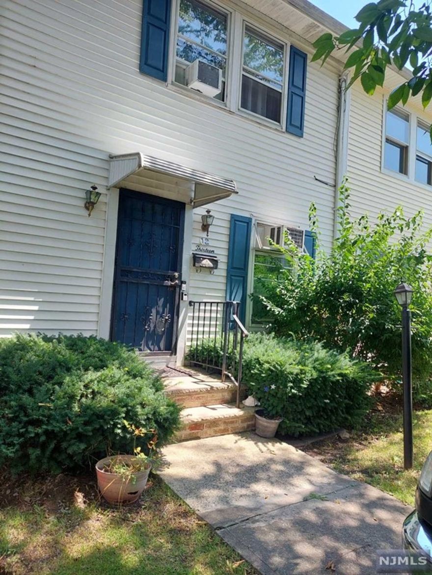 Great 2 bedroom, 1 and a half baths unit with spacious rooms, good size closets, washer dryer hookups. Quiet area. Close to transportation and major highways. Easy commute to New York City. Good parking space. No maintenance fee.