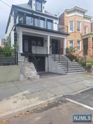 Rental Property at 61 Hauxhurst Ave, Weehawken, New Jersey - Bedrooms: 5 
Bathrooms: 5 
Rooms: 7  - $7,500 MO.