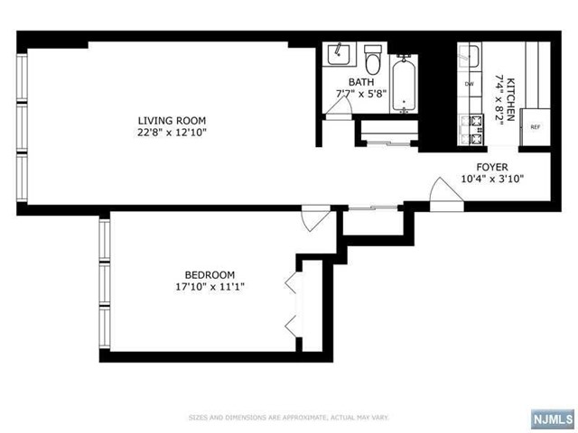 Main image without alt text