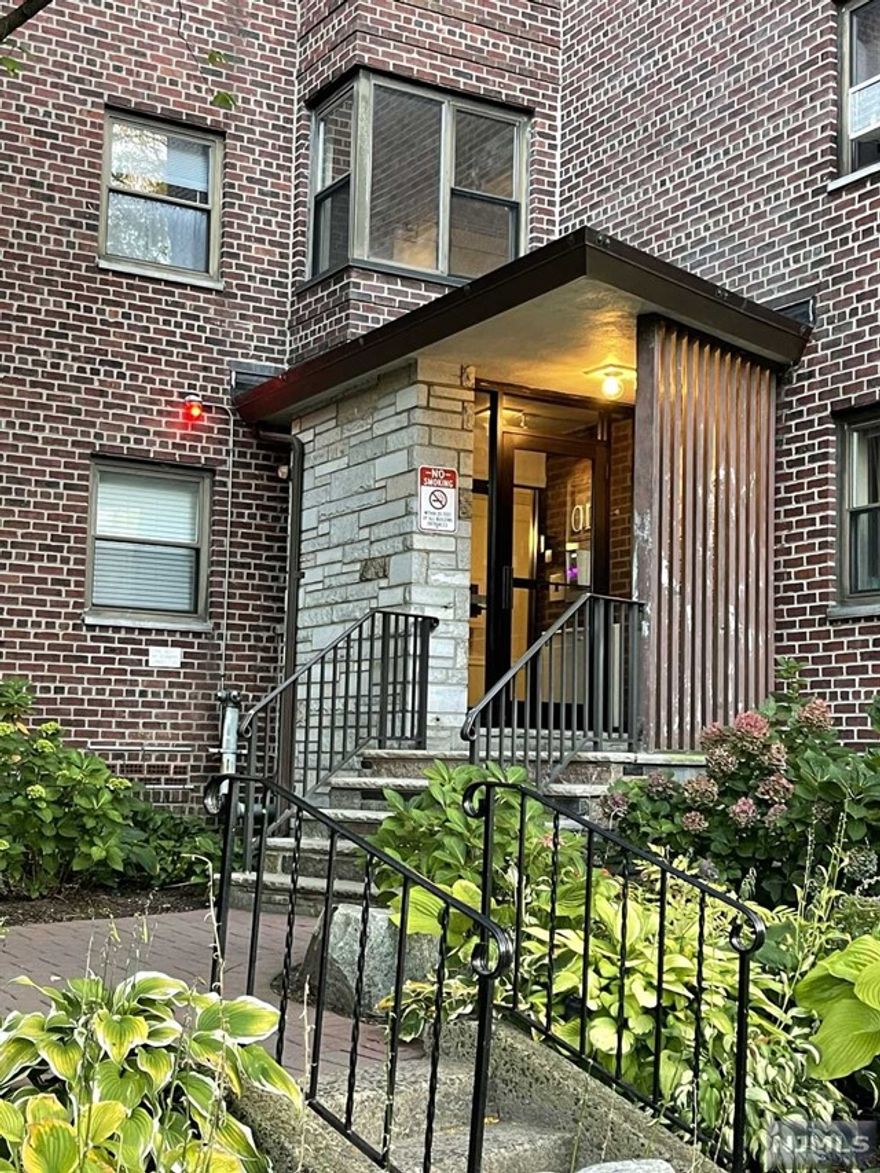 Spacious one bedroom unit in a well maintained co-op building in the best location in Fort Lee! It has many closets, hardwood floor throughout and a beautiful view of sunset. Very conveniently located with easy access to NY and only 3 minute walk to the shopping area (H-Mart, CVS, UPS, FED-EX, Starbucks, Bank of America, etc) Excellent cable/internet service (8 Showtime channels, Spectrum communicty tv bronze, ultra high speed internet) for only $60/mth (not inclusive in rent) Parking permit available for extra fee. To qualify, must show good credit report & proof of income. $300 application fee, $500 REFUNDABLE move-in fee. No pets please. ALL APPLICANTS SUBJECT TO BOARD APPROVAL.