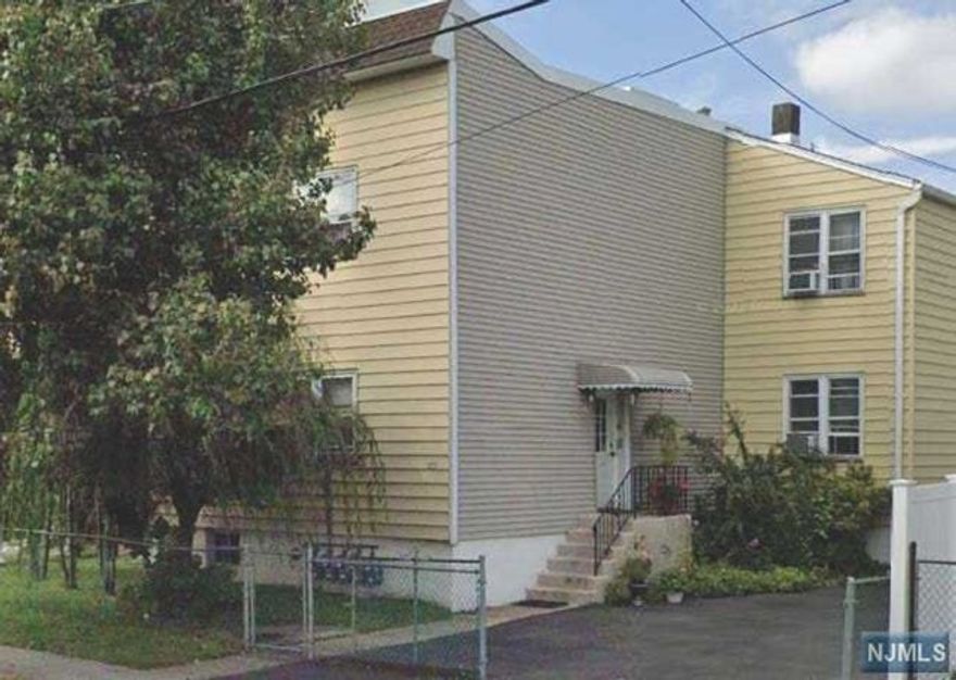 Well maintained first floor rental located in Garfield! The unit features a living room with hardwood floors, a spacious eat in kitchen, two bedrooms, and a full bathroom. No pets or smoking are allowed in the unit. All utilities, laundry and parking is not included. Do not miss your opportunity to see this unit! Call today to schedule your private viewing!