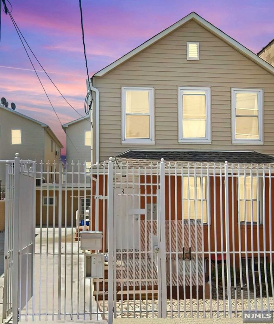 Come and enjoy this lovely tastefully renovated unit. Located in South Iron Bound section of Newark. Second floor open concept unit. Small pets will be considered. Accessibility to transportation and major highways within minutes.