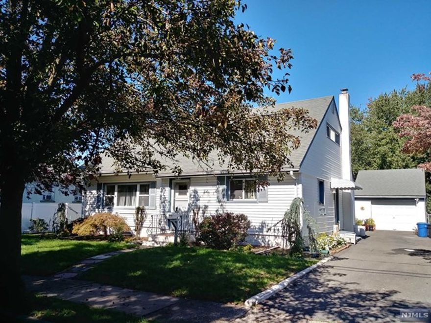 Heat & hot water included! Light & bright 2nd flr apartment on a dead-end street. Large living rm & lrg kitchen w/good cabinet space & new stove. Bathroom is updated. Large closets & attic storage. Not too far from nyc transit. On-street parking. No pets, laundry or use of yard/driveway. No smoking in the apartment or on the property. Tenant is responsible for electric, insurance & some snow removal. Lease application, credit report, proof of income, owner interview required.