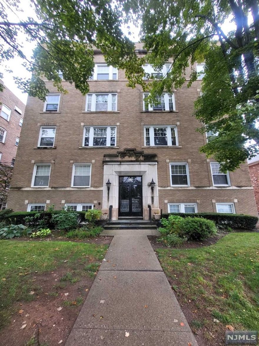 Gorgeous, spacious, 2 Bedroom Condo in sought after Pre War Classic Building, Hardwood floors, The living room flows perfectly into the dining room and is great for entertaining. There is also a Bonus Room that could be an Office,Playroom or sitting Room, Location is perfect for NYC Transportation walking distance to Glen Ridge Train or Bloomfield Train, Shopping, Restaurants, Walking Distance to Historic Town Green , Laundry and Storage in Basement, Elevator Building . Agent Remarks: Open House !0/8/23 1-3