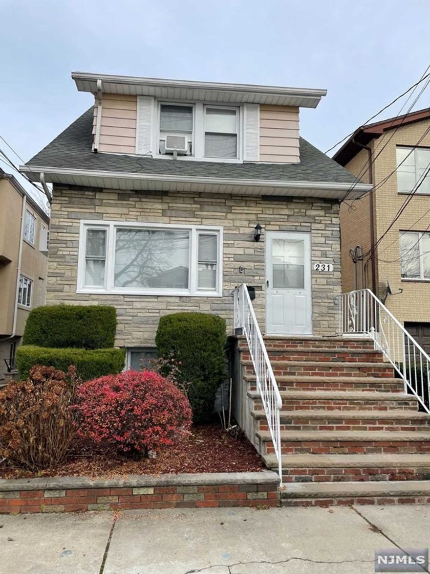 COMMUTERS DREAM! WELCOME HOME TO THIS BEAUTIFUL 2FAMILY HOUSE IN THE VERY DESIRABLE TOWN OF FORT LEE. AMAZINGLY MAINTAINED ON A QUIET RESIDENTIAL STREET. THIS SUN-FILLED HOME HAS 3BD AND 2BATH. THE FIRST FLOOR CONSISTS OF LIVING ROOM, FORMAL DINING ROOM, EAT IN KITCHEN WITH GRANITE COUNTERTOPS AND BRAND NEW APPLIANCES!!! KITCHEN HAS ACCESS TO A NICE SIZE DECK. FULL BATH AND LAUNDRY WITH NEW WASHER AND DRYER COMPLETE THIS FLOOR. SECOND FLOOR OFFERS 3BD AND FULL BATH. THERE IS A LONG DRIVEWAY WITH A DETACHED GARAGE AND PATIO. FRESHLY PAINTED! HEAT, WATER AND PARKING IS INCLUDED IN RENT. LOCATED STEPS AWAY FROM NYC BUS, SCHOOLS AND SHOPPING! CLOSE TO ALL MAJOR HIGHWAYS. WON'T LAST!