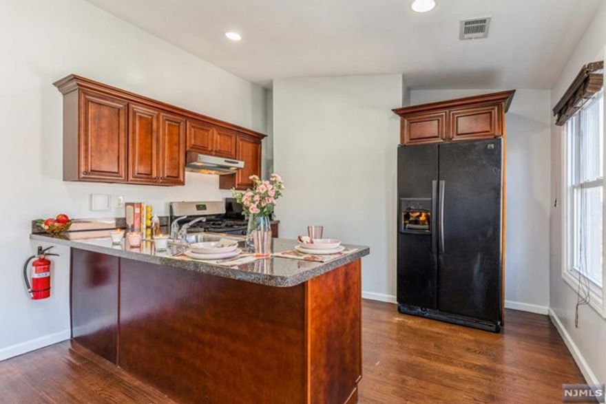 Luxurious & modern 1 bedroom apartment with open kitchen/living area, stainless steel appliances, stone countertops and wood floors.-; Washer/dryer facilities onsite.-; Walkable access to the shops, cafes and restaurants of the Ironbound.-; Walkable access to Prudential Center Arena, NJPAC, Whole Foods, Military Park and the many major corporations of Newark's downtown district.-; Just 6 blocks to Newark Penn Station; Approx 35 minutes to NYC (Penn Station or the World Trade Center) via PATH & NJ Transit; 15 minutes to Newark Airport.-; An absolute commuter's dream.-; No off-street parking available.-; RentSpree tenant screening protocol is required by the landlord. The financials are as follows (1st Month's Rent: $1,750 + Security Deposit: $2,625 = $4,375).-; LANDLORD IS PAYING THE BROKER FEE!-; Tenant pays Electric, Gas & Heat.-; Tenant Insurance required.-; No smoking allowed.-; No pets allowed.-; Section 8 recipients are enthusiastically encouraged to apply.