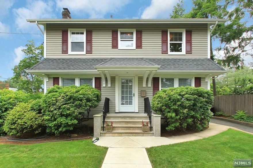 Large, traditional 3 BR Colonial with Sun Parlor in a beautiful Rutherford neighborhood. Updated and maintained in very nice condition with gleaming hardwood floors throughout and an updated kitchen with dishwasher. Parking in driveway, use of yard. NYC transportation, schools and local shopping nearby. Tenant pays own utilities. NO PETS. Landlord pays for landscaping. Tenant responsible for snow removal. No smoking on premises. Landlord requires rental application, credit check, and proof of ability to pay rent.