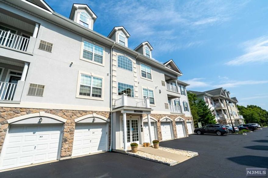 It will be "Crystal Clear why this apartment is perfect for you! Fantastic, move-in ready apartment (Begonia Model) with 2 bedrooms/2 full baths and 1466 sq.ft. of open living space and lots of light throughout. Turn key is an understatement! Resort style living in the magnificent 55+ community of Four Seasons Great Notch, just 12 miles west of Manhattan featuring a 25,000 sq.ft. clubhouse with indoor/outdoor pools, tennis, putting/driving green, billiards, state of the art fitness center, and the list goes on. Top of the line amenities!