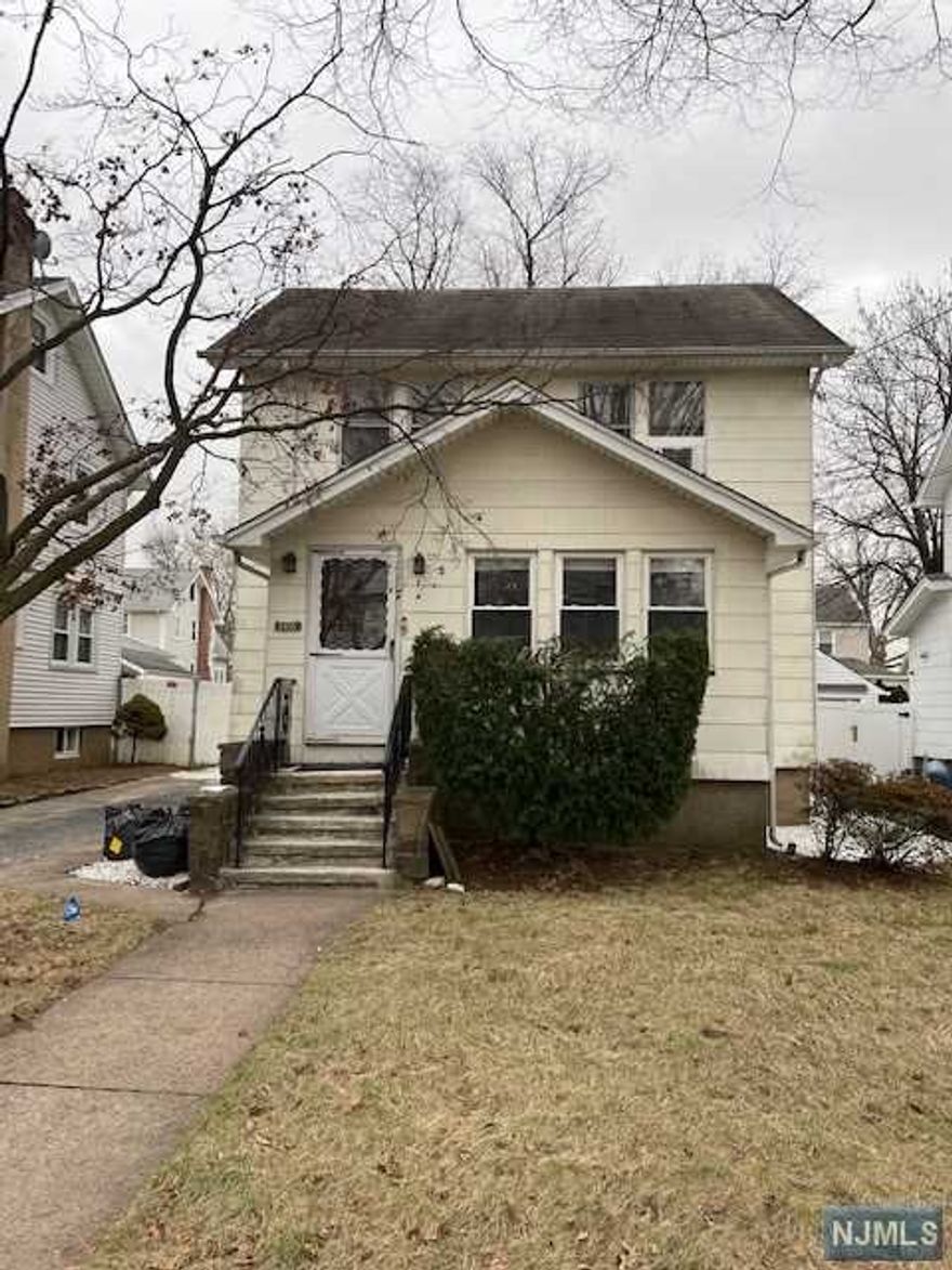 Renovated single family house in a great location near FDU. A quiet neighborhood close to downtown Teaneck. Recently renovated, Available now. Will consider 6 month rental. 3 Bedrooms 1 full bath and 2 powder rooms. Large finished basement with powder room and laundry also large bonus room in attic. Entry room/Den/playroom. Spacious eat in Kitchen with all new appliances. All beautiful hardwood flooring throughout the house .Good credit is a must.