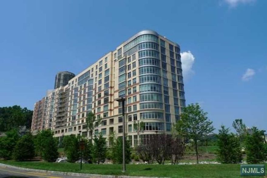 The Watermark, Luxurious Waterfront Living at The Gold Coast's Premier Building. 3BR w/ 3 Baths, Spacious 1966 Sq Ft. 2 Balcony, Gourmet Kitchen w/ Granite Countertops, Cherry Wood Cabinets, Stainless Steel Appliances, Wine Cooler and Tiled Back Splash. Master Bedroom Suite w/ 2 Walk-in Closets, Floor to Ceiling Windows and California Closets, Door to Large Balcony. Marble Tiled Master Bath w/ Jacuzzi Tub & Separate Shower. Beautiful Hardwood Floors, South and North Views of NYC and Hudson River. Enjoy Luxurious Lifestyle w/ Every Amenities: 24 Hrs Concierge Service, Indoor and Outdoor Pools, State of the Art Fitness Center, Screening Room, Golf Simulator, Billiards, Executive Lounge, Conference Room and Children's Room. Valet Parking Service, Includes 2 Indoor Parking, Conv Located, Easy Commute to NYC, Bus at Doorsteps, Free Shuttle to Port Imperial Ferry and Close to Light Rail.