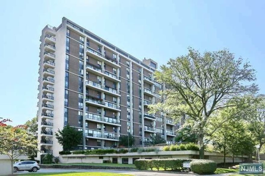 Welcome home to your style of living- Join a fabulous community at Horizon House Co-op-Spacious living and entertaining at its best- Enjoy the lifestyle in this 1 bedroom 1 full bath home on the 8th floor Plenty of sunlight-Renovated- Large terrace with awning off the living room facing west with fabulous sunset views Great for that morning coffee and enjoying the view- The complex offers 24 hour doorman and security,Tennis courts, 2 outdoor pools, parks,on site convenience store and beautiful landscaped grounds approx 28 acres to make this property so special- Monthly fees are Maintenance-$1308.96+Garage Pking-$96.00+ Cable/Internet-$48.90 and capital assessment $166.25- TOTAL is $1620.11 which includes re tax,pking,all utilities, and cable/internet- Better then renting- Need to gross approx $77,000 if cash buyer Bldg requires 25%dwn and 4:1 income to debt ratio on housing For those who expect more -Dont let the perfect time pass you by