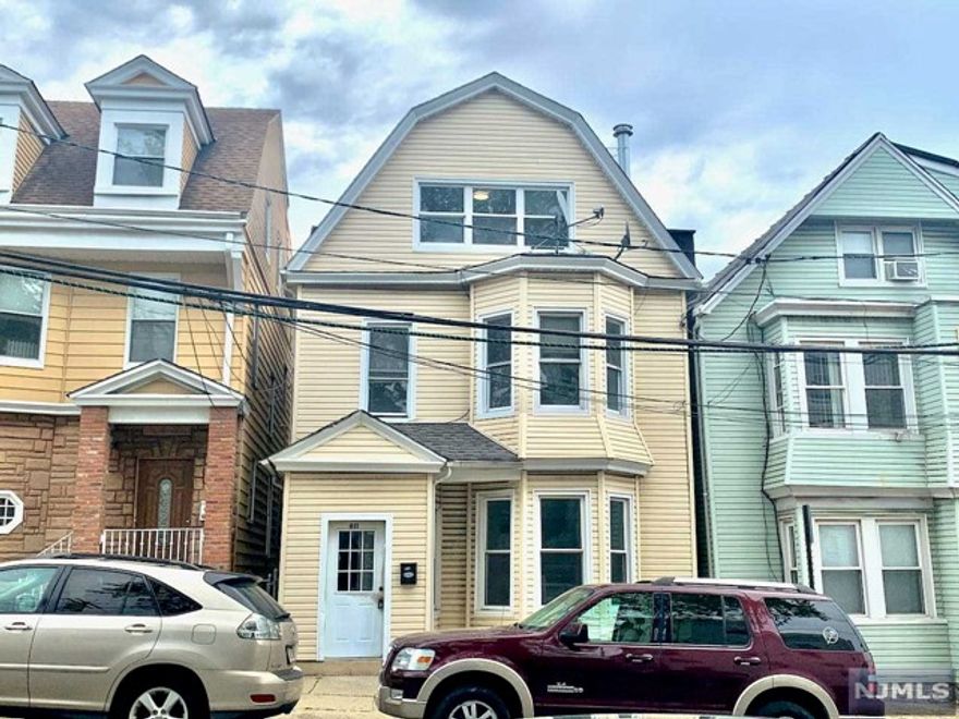 Renovated 3-bedroom apartment (1 spacious primary plus 2 smaller bedrooms) on the 2nd floor of a 3-family home. Available July 1st. Maximum occupancy: 4 people. No pets. Vinyl plank floors throughout. Modern eat-in kitchen features grey cabinets, quartz countertops, and porcelain tile backsplash. Dedicated laundry in basement. Backyard shared among all tenants. Steps from West Hudson Park and buses. Small free municipal parking lot located one block away on a first come first serve basis. Tenant responsible for heat, hot water, gas, and electric. 1-month broker's fee to be split between the landlord and the tenant. Each pays a half. Application, tenant background check ($40 per adult), good credit, and proof of ability to pay rent required. Photos taken before current tenant moved in.