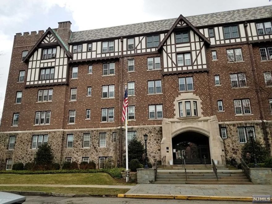 NYC COMMUTERS' DELIGHT! THIS CHARMING AND HISTORIC TUDR HALL IS THE 3RD FLOOR UNIT IN ONE OF ENGLEWOOD'S BEST LOCATION WHICH IS CONVENIENTLY LOCATED WITHIN MINUTES TO RESTAURANTS, OUTDOOR CAFES, BOUTIQUES AND THE FAMOUS BERGEN-PAC THEATRE. IT IS A SHORT WALK TO ENGLEWOOD HOSPITAL AND NYC BUSES STOP IN FRONT OF THE BUILDING. THE UNIT INCLUDES STORAGE SPACE IN THE BASEMENT CURRENTLY RENTED FOR $1,140 PER YEAR. FEATURES INCLUDE LAMINATED FLOORS, NEW WINDOWS, NEW KITCHEN COUNTERTOP, AND 2 WALL A/C UNITS. THERE ARE PLENTY OF STREET PARKING IN THE AREA.