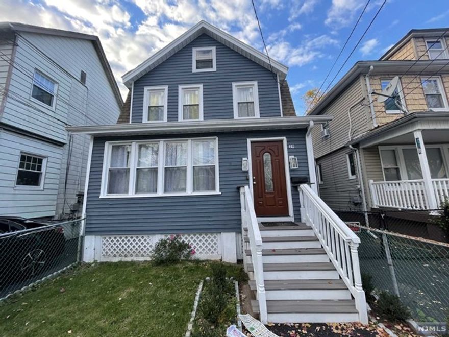 Welcome home to this beautiful studio apartment, open concept kitchen, bedroom and bath! All utilities are included such as heat, water and internet! Schedule your tour today!