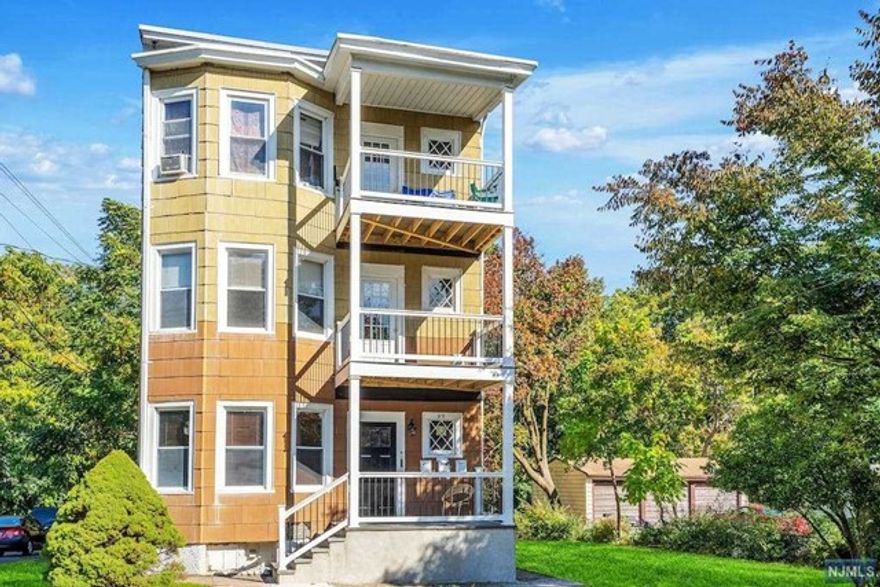 In Hawthorne, New Jersey you will find this 2 bedroom, second floor unit, with a private balcony. Quiet, residential neighborhood with close proximity to major roadways and shopping, Washington Elementary School and Goffle Brook Park. Hardwood flooring/High ceilings/Eat in Kitchen/Laundry hook-ups in basement/Use of yard.