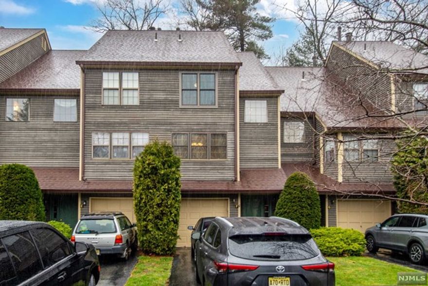 UPDATED ESSEX MODEL ON CUL DE SAC LOCATION READY FOR NEW OWNERS! THIS BEAUTIFUL UNIT OFFERS 3 FLOORS OF LIVING. WALK INTO GROUND LEVEL FOYER TO REC RM/OFFICE/CURRENT 3RD BEDROOM, A GREAT FLEX SPACE TO FIT YOUR NEEDS. THE SECOND LEVEL HAS A LIVING ROOM WITH SLIDERS OUT TO PRIVATE SPACIOUS DECK SURROUNDED BY NATURE. LARGE BRIGHT KITCHEN WITH TONS OF COUNTERSPACE, SS APPLIANCES AND DINNING AREA. THIRD LEVEL HAS 2 LARGE BEDROOMS AND TWO BEAUTIFUL NEW BATHS. PLENTY OF CLOSETS THROUGHOUT. NEW FLOORING,WINDOWS,SLIDING PATIO DOOR,FRONT DOOR AND GARAGE DOOR. WASHER AND DRYER STAYS