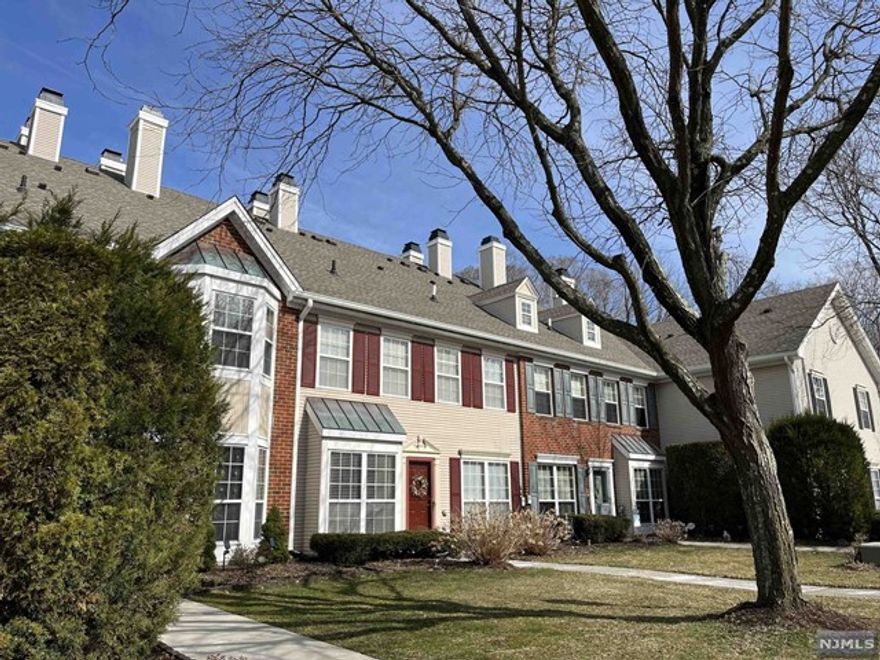 This lovely 2 bedroom, 2.5 bathroom townhouse is located in the desirable Franklin Crossings. The first floor offers a generous sized living room, a formal dining room, powder room, and an eat-in kitchen with a custom-built table, and stainless-steel appliances. Second floor offers master bedroom with a master bath, a second bedroom, full bath, and a pull-down attic for extra storage and laundry. Available for immediate occupancy. South facing. Neutral decor, ample closets. Huge attic storage. No neighbors live above or below. Rent includes the use of pool, tennis court, clubhouse, playground, lawn care and snow removal. Top schools. Close to shopping, public transportation and parks. Tenant responsible for all utilities and pay first $150 of repairs, no smoking, no pets. Interview, credit check, income verification and renter's insurance are required.