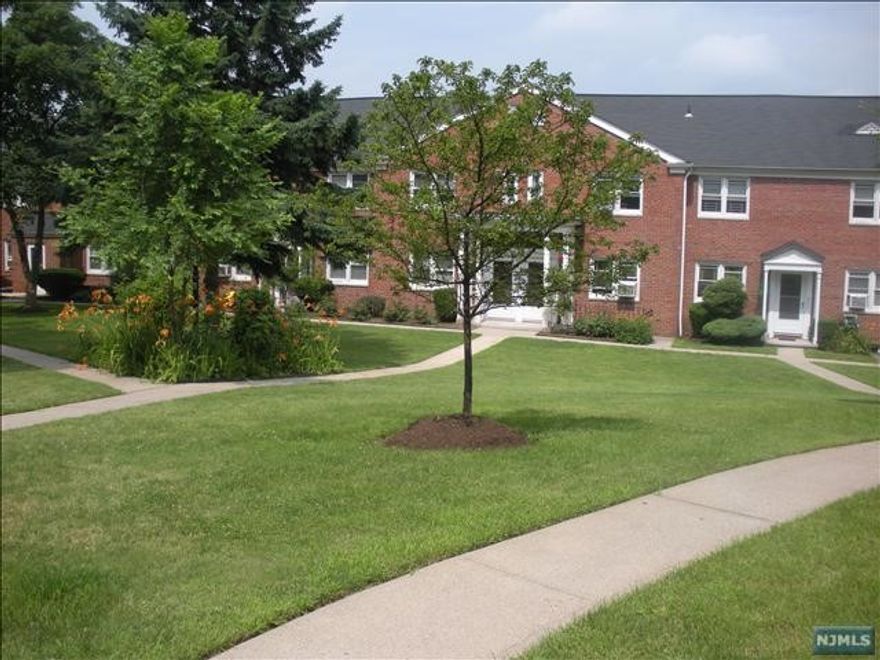 1 bedroom apartment with eat in kitchen all RENOVATED,stainless steel appliances,cabinets,FULL large bathroom!Great location with spacious courtyard.NEAR NYC ALL TRANSPORTATION,SCHOOLS SHOPPING,HOUSES OF WORSHIP!FEE($75) FOR OUTDOOR SPACE AND$150 fee for indoor garage.JUST MOVE RIGHT IN AND ENJOY!LIKE LIVING IN THE COUNTRY!CERTIFIED CHECK,MONEY ORDER PAYABLE TO MANAGEMENT COMPANY.LAUNDRY ONSITE, TENANT SUPPLIES AIRCONDITIONER UNIT