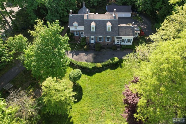 Property for Sale at 470 Prospect Street, Glen Rock, New Jersey - Bedrooms: 6 
Bathrooms: 3 
Rooms: 9  - $1,900,000