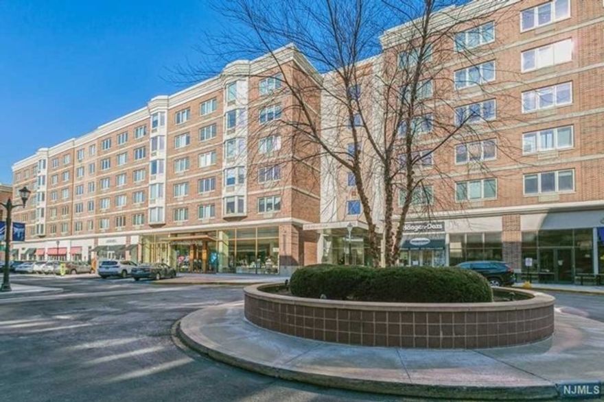 Tastefully renovated large unit(1416 sqf) in prestigious City Place. This South facing sun-filled home boasts two brand new bathrooms, large bedrooms, beautifully refinished wood floor throughout, full size washer/dryer, stainless steel appliances, walk-in closets and freshly painting. Two bedrooms are ideally located on each side. Amenities include concierge(300 Building), fitness center, children's playroom, and lounge with wet bar and billiards. Enjoy luxury and comfort in this renowned complex.