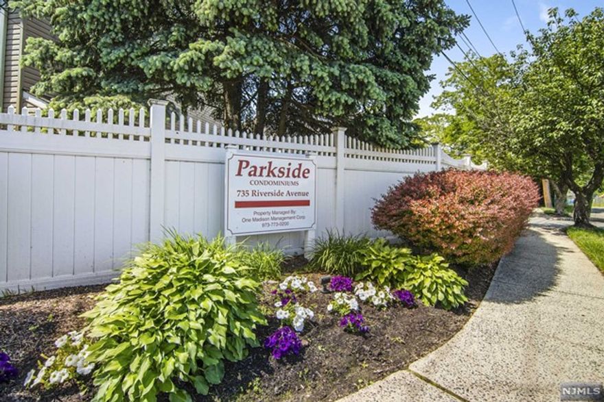 Why Rent if you could Buy,Bright and Airy END UNIT One bedroom large condo with lot's to offer, Newly Painted, Newer floor, Large Spacious open space Living Room and dining Room, Large Bedroom with lots of closet space, Laundry in the unit for comfort living, Balcony to relax and get some fresh air, Include one enclosed car garage and one open assigned space parking, Close to all transportation, NYC, shopping and park,not a drive by