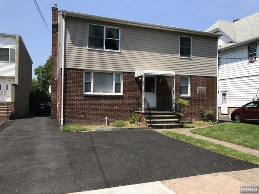 2ND FL APT, IN 2 FAM HOUSE. NO PETS ALLOWED. CREDIT SCORE MIN 750.FRESHLY RENOVATED WITH NEW APPLIANCES. LARGER KITCHEN WITH PANTRY. NEW CABINETS AND GRANIT COUNTERTOP. DISHWASHER.HARDWOOD FLOORS. CENTRAL AIR. LAUNDRY IN BASEMENT (WASHER/DRYER INCLUDED) AND STORAGE ROOM. ONE PARKING SPACE. USE OF BACKYARD. CONVENIENT LOCATION. BUS/TRAIN CLOSE. OWNER HOLDS NJ RE LICENSE.