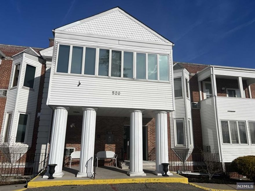 1 bedroom 1 bath Condo at the Crestwood in the Desirable Township of Pompton Plain conveniently located. This unit features a living/dining combo, a kitchen, one bedroom, and a bathroom. Washer/dryer by the kitchen area. The property has electric heat. Pet 1 cat allowed. It has two parking spaces, no spots assigned in a common parking area. The Crestwood amenities include an in-ground pool, BBQ picnic area, and tennis courts. Location is conveniently located on major highways and within walking distance of NJ Transit bus stop, shops, and restaurants.