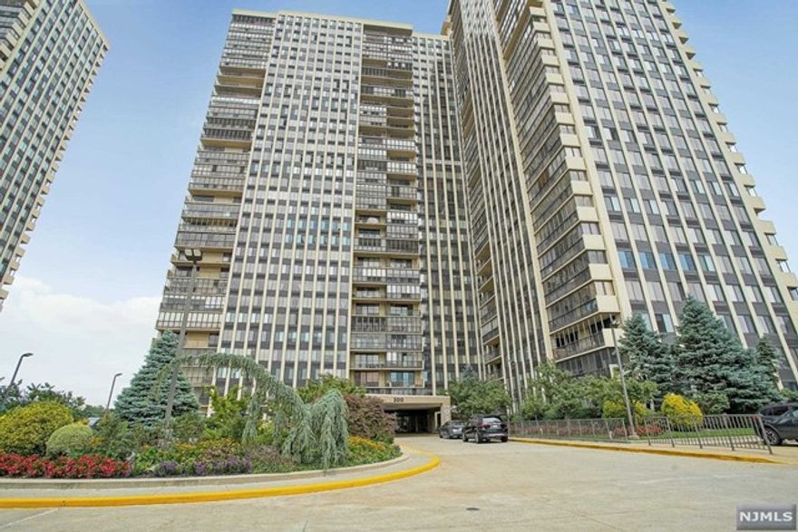 **BACK ON THE MARKET! Buyers could not perform. SAVOR THE TERRIFIC VIEWS & OPEN FEEL of this SPACIOUS & BRIGHT desirable "C" line 2BR/2bath on the 15th floor. Enjoy 1533 square feet of interior living space plus ENCLOSED TERRACE in the luxurious WINSTON TOWERS w/24hr concierge & great commuter location just steps to NYC bus and near ferry. Perfect for entertaining with OVERSIZED living room/dining room, updated kitchen w/dining area & SUB-ZERO FRIG, ATTRACTIVE MODERN baths w/NATURAL STONE vanities & abundant storage including 3 walk-in closets (one can be used as pantry). RICH CUSTOM WOOD foyer closet doors & molding. VERY LARGE primary BR offers dressing area, 2 WICs & master bath. Laundry room & PRIVATE STORAGE CLOSET on the floor. Amenities include 24hr security, INDOOR single car parking ($75/month or 2-car tandem or outdoor avail.), outdoor pool, kids pool, playground, party & recreation rooms, tennis courts & promenade. ENJOY A WONDERFULE LIFESTYLE!