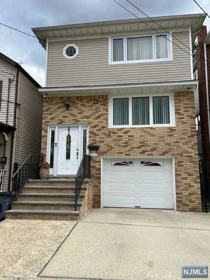 Welcome home to this beautiful 3 bedroom 1 bath with granite counters, crown moulding , hardwood flooring throughout and exclusive use of the backyard !!a quiet street with access to all Harrison has to offer. No smoking, No pets You also have 1 parking spot and laundry
