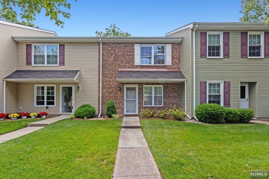 MOVE RIGHT INTO THIS BEAUTIFUL 2 BEDROOM/1.5 BATHROOM TOWNHOUSE JUST IN TIME TO ENJOY ALL THE AMENITIES DEER RUN HAS TO OFFER! FROM THE SWIMMING POOL TO TENNIS COURTS AND EVEN A GOLF COURSE.. THERE IS SO MUCH THIS COMMUNITY HAS TO OFFER! UPON ENTRY YOU HAVE AN OPEN FLOOR PLAN WITH UPDATED KITCHEN FEATURING GRANITE COUNTERTOPS & STAINLESS STEEL APPLIANCES LEADING TO A LIVING ROOM/DINING AREA & POWDER ROOM. LIVING ROOM HAS DIRECT ACCESS TO BACK PORCH WITH SLIDERS OUT TO THE BACK WITH SPECTACULAR SERENE VIEWS. UPSTAIRS YOU WILL FIND 2 BEDROOMS AND ONE BATHROOM AS WELL AS LAUNDRY UPSTAIRS. THIS IS A PRIVATE COMMUNITY WITH LOW TAXES.. MOVE RIGHT IN TO MAINTENANCE FREE LIVING! OWNER IS MOVING DUE TO RELOCATION.