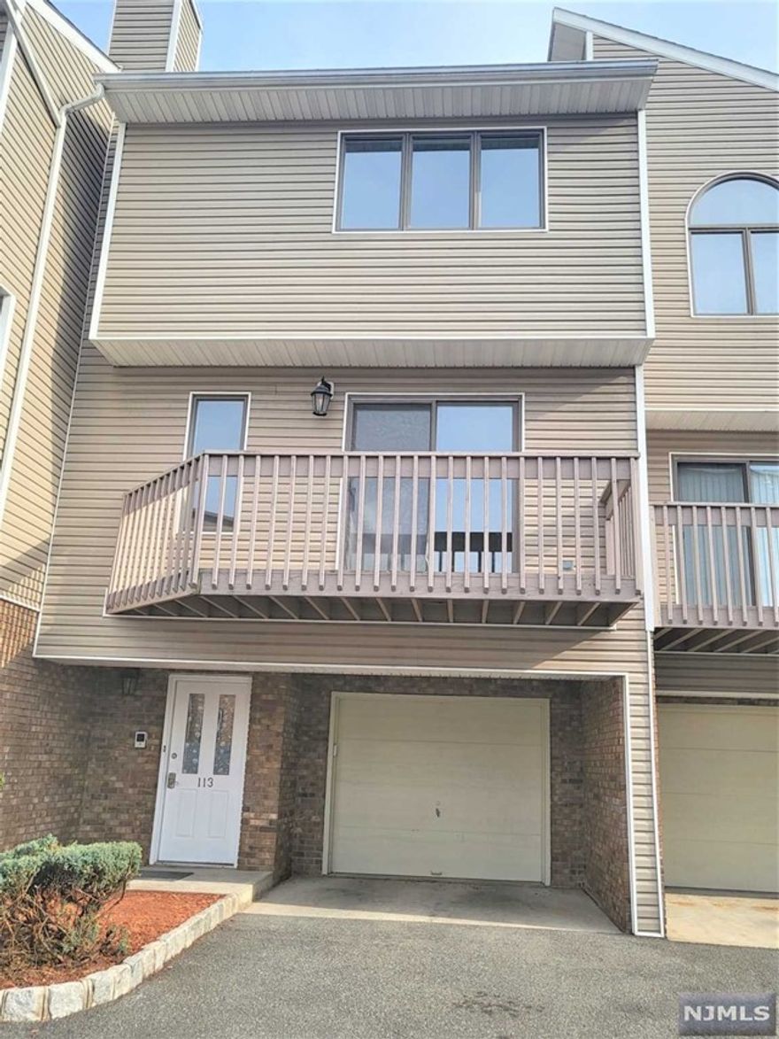 Completely renovated 3 Bed+ Den and 2.5 Bath townhouse in prime location of Palisades Park. Very convenient location to NY bus, park, shopping, restaurants and major highways. Brand new eat in kitchen with beautiful countertops and new appliances. Master bedroom/bathroom with high ceiling , Spacious living room with fire place, Hardwood floor throughout the house. Lower floor has den and 1 car garage/1 car outdoor parking space. All utilities paid by tenant.