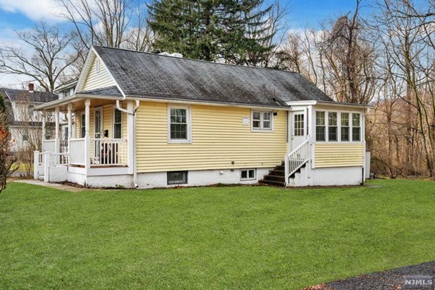 Great condo alternative. Adorable Ranch with 2 Bedrooms, Office, 1 Bath, hardwood floors and 2 car driveway. Located on a quiet street with large parklike backyard in a private setting. Freshly painted immaculate move-in condition. No smoking and no Pets. Close to schools, shopping, and major highways. Tenant pays first month rent, 1.5-month security, and 1 month broker fee. Tenant responsible for all utilities, snow removal, landscaping and pay first $250 of repairs. Interview, credit check, income verification and renters' insurance required before move-in.