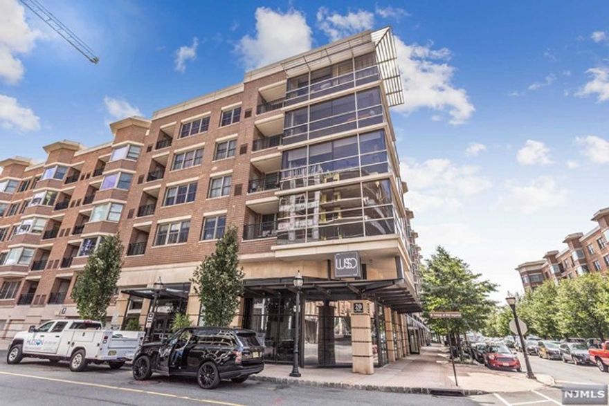 Upgraded Grandview II condominium with Hudson river view from terrace. Approximately 849 S/F with terrace. Modern kitchen with granite countertops, cherry cabinets, and S/S appliances. Bathroom with jacuzzi tub, and separate shower. Very convenient location. Walking distance to Ferry terminal, bus stop and light rail station. 1 bedroom, 1 bathroom