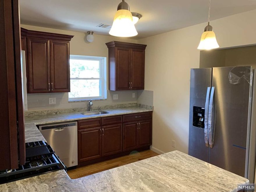 A wonderful rental opportunity in desirable Park Ridge. This freshly updated unit features a new kitchen with new appliances and abundant cabinetry overlooking the living room. The master bedroom is bright and has an updated master bath. A second bedroom and full bath complete the space. Additional features include laundry in unit and parking. LANDLORD WILL PAY BROKER FEE IF RENTED BY MAY 1, 2023