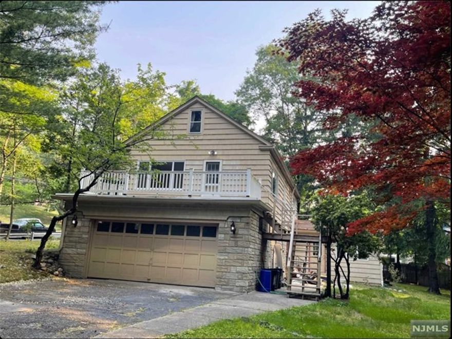 Renovated 1st floor apartment located in Hawthorne's prime location! Unit features a living room space, nicely renovated floors, recessed lightning, and large eat in kitchen. 2 nice sized bedrooms with full bath. Laundry unit included and driveway parking. Close to Paramus mall, NYC transportation, and major highways. No pets. No smoking.