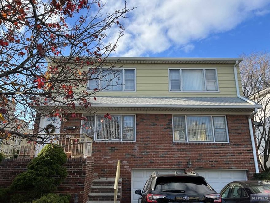 PRIVATE SIDE ENTRANCE - SPACIOUS LIVING ROOM WITH DINING AREA, KITCHEN, BEDROOM, FULL BATH, PLENTY OF CLOSETS! NEW TILED FLOORS, FRESHLY PAINTED. ADDITIONAL $50 PER MONTH FOR UTILITIES - FABULOUS LOCATION! WALK TO EVERYTHING INCLUDING NYC TRANSPORTATION.