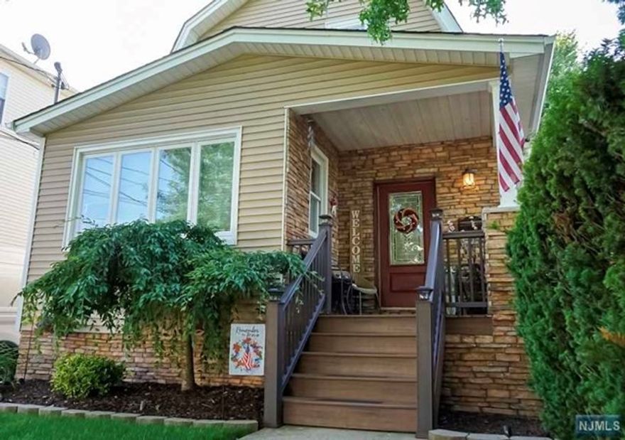 Beautifully updated 2 bedroom apartment on the 2nd floor of a well maintained and charming owner occupied 2 family home on Forest St. Every detail has been thought of to add the perfect modern yet welcoming feel to this apartment. This unit features spacious bedrooms along with an eat in kitchen and brackets to easily install a wall mounted tv. Do not miss this opportunity to join the friendly town of North Arlington and do so with all of the updates you've been looking for.