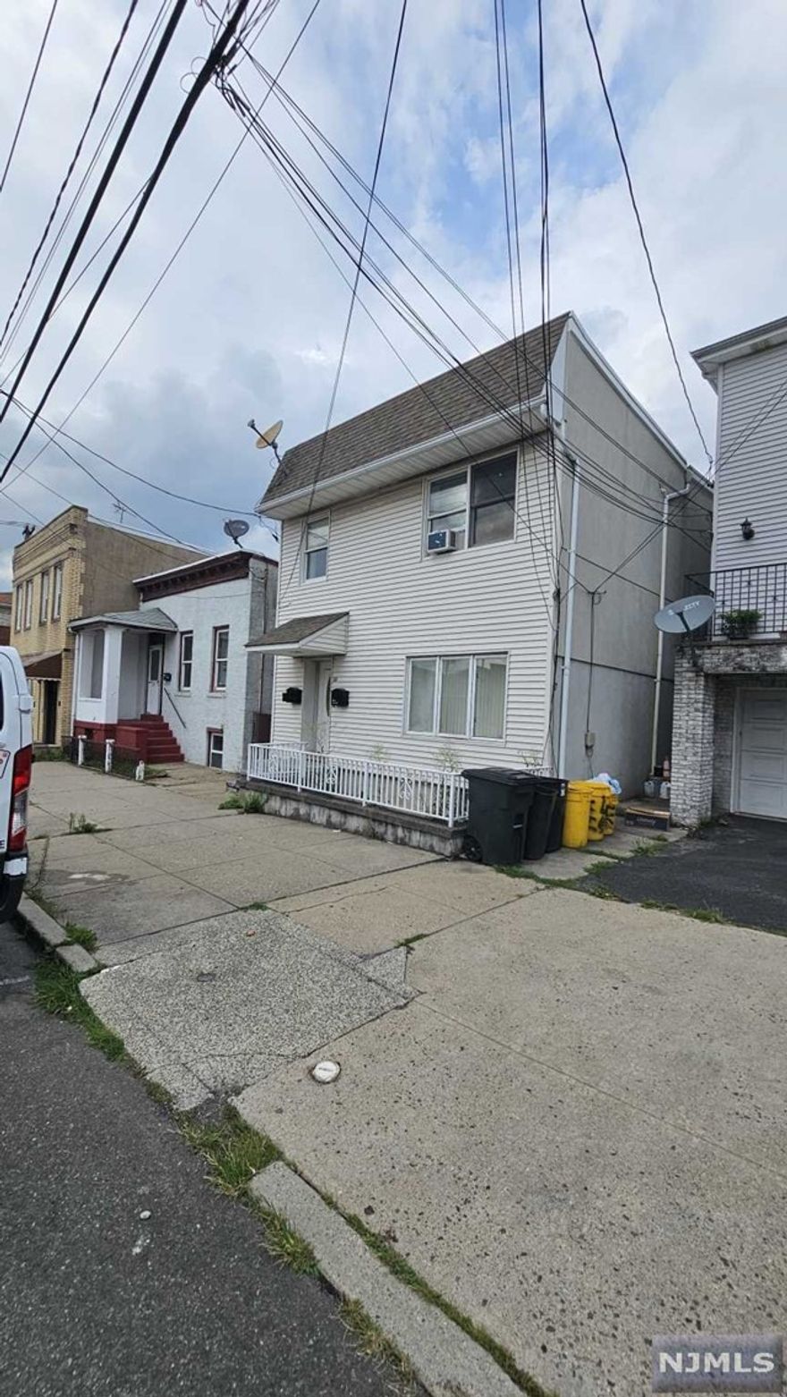 Great location, welcome to this second floor two-bedroom Apt. One floor living kit, living, dinning, bath and porch. Hardwood floor throughout, Heat is included, Easy to commute to NY.