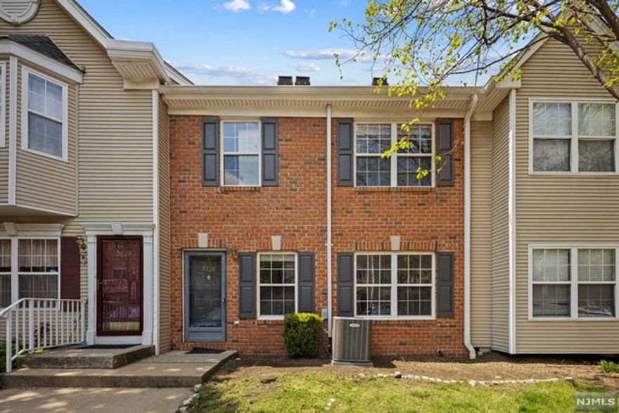 Welcome to this gorgeous unit in Franklin Heights! Recently renovated, freshly painted, with new flooring. This spacious 2-story townhome includes (3) Bedrooms, (2.5) Baths, cozy living room and a dining room with hardwood floors along with a beautiful fireplace! You will get a view of beautiful bay windows that offers natural lighting and a scenic view of the Mountains. This Townhouse includes access to the pool, tennis court and playground! Convenient Transportation to NY and Shopping Centers!