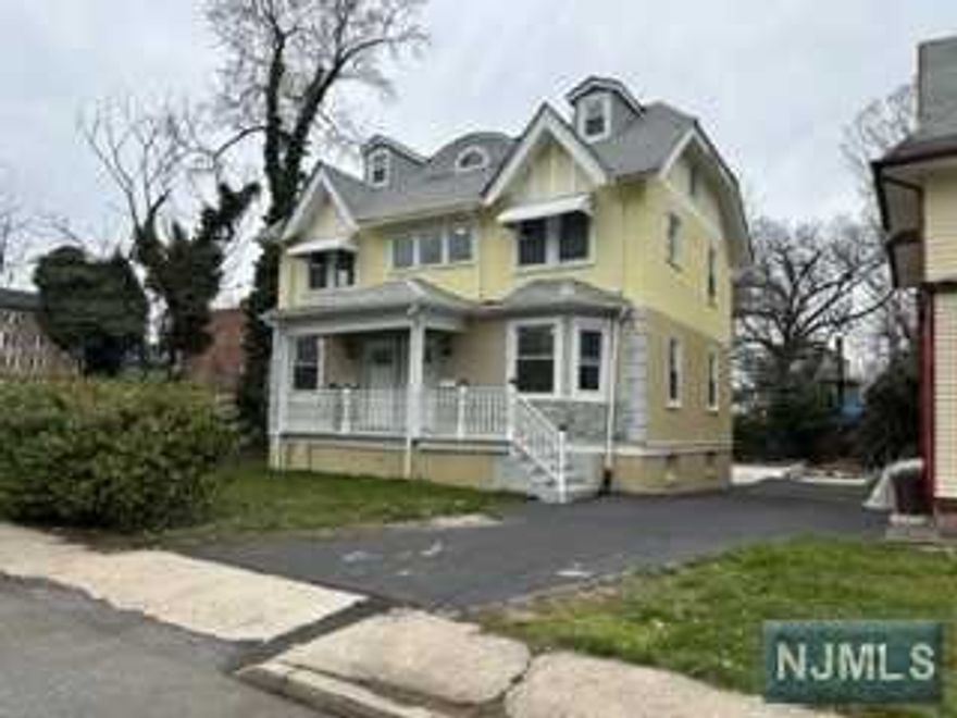 Completely renovated first floor apartment with 3 Bedrooms, 1 1/2 Baths, large living room with lovely details, high ceilings, a huge kitchen.1 Parking in rear. No Pets. Use of backyard. New Stainless steel appliances.