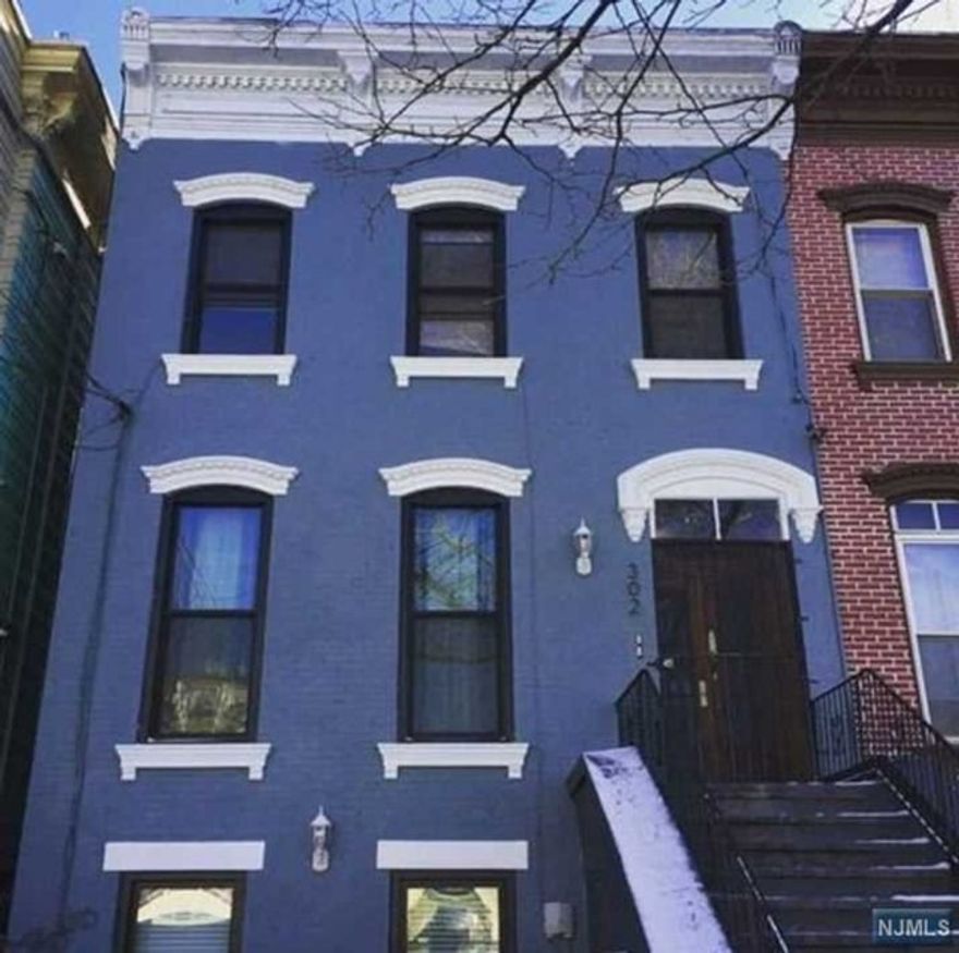 Discover a fantastic rental opportunity in the heart of Jersey City! This charming apartment offers a comfortable living space featuring a spacious bedroom, an inviting eat-in kitchen, a cozy living room, and a full bathroom. The unique highlight of the kitchen is the exposed brick, adding character and charm to the space. Situated just two blocks away from the light rail, this location provides convenient access to transportation options, making it easy to commute to NYC or downtown Jersey City. Enjoy the benefits of hardwood floors throughout, creating a warm and inviting atmosphere. Don't miss your chance to call this apartment home! Schedule a viewing today and secure this fantastic rental opportunity in Jersey City.