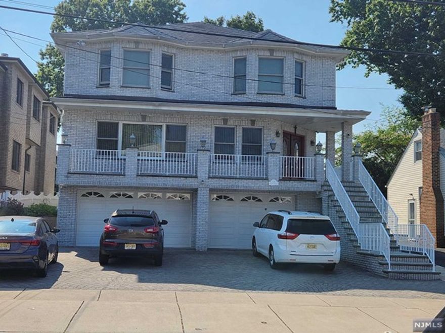 Excellent location to commute to NYC, walk to shops,store & restaurants yet it is so quiet.2 car parking space is included in the rent.