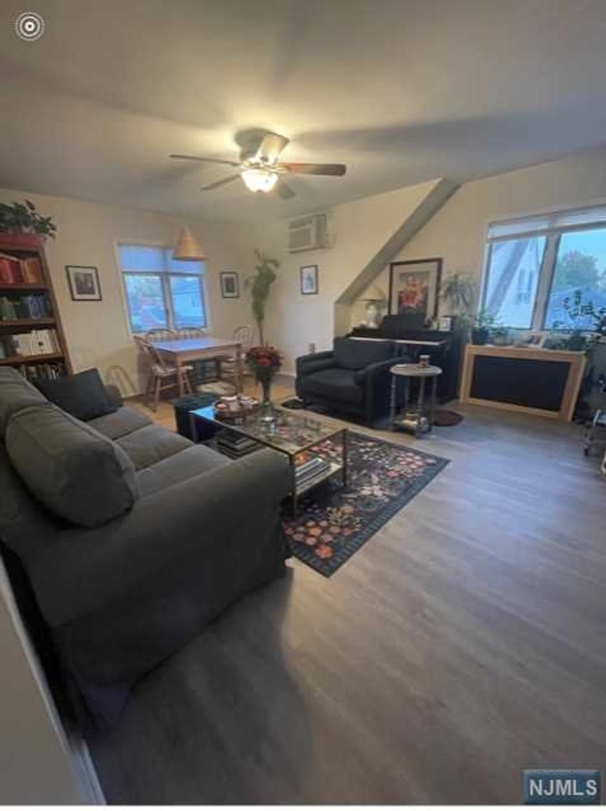 Sunny, spacious one bedroom on lovely cul-du-sac. Immaculately-maintained owner-occupied property in perfect condition. Newly renovated bathroom and kitchen. Beautiful wood floors. Great closet space, private entrance, humongous bedroom. Near everything.